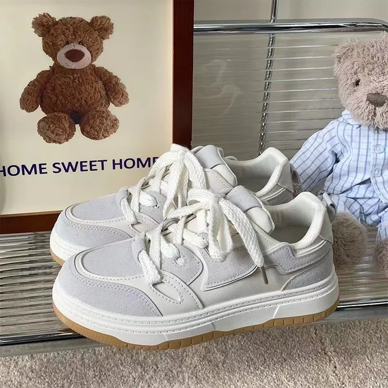 New women's leather leather small white shoes women's versatile platform platform original design casual breadboard shoes