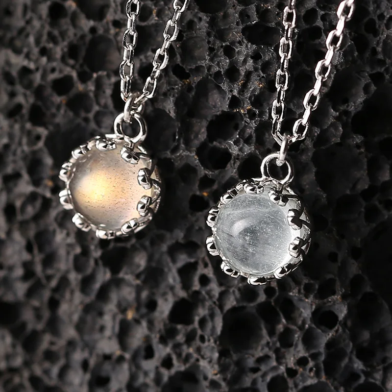

Silvology Genuine 925 Sterling Silver Round Moonstone Pendant Necklace for Women Elegant Clavicle Necklace Minimalist Jewelry