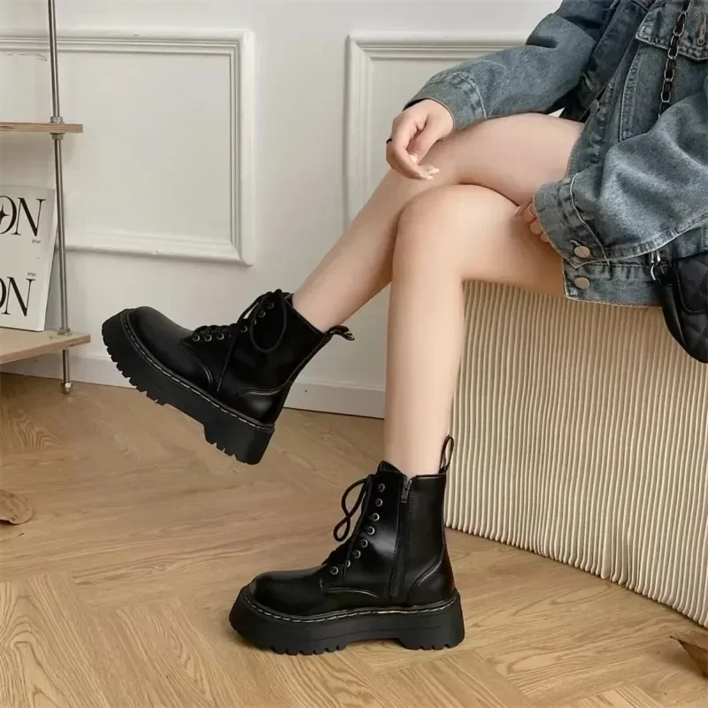Осенние женские ботинки на шнуровке повседневная обувь в стиле панк женская