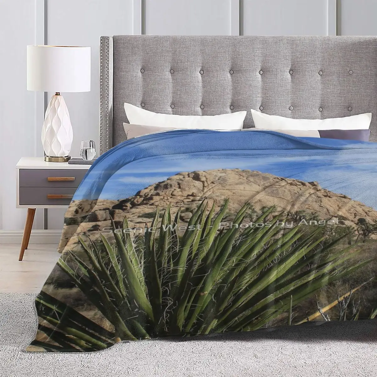 Всесезонное универсальное одеяло для путешествий может быть покрыто