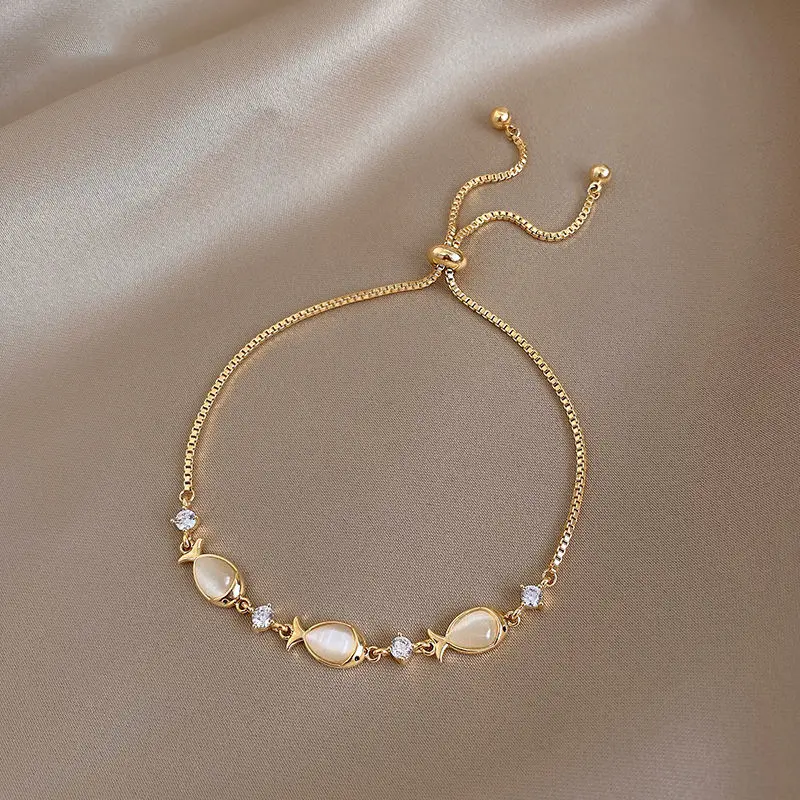 

Adjustable Sparkling Chain Bracelet Beads Tassel Cute Sweet Fish Design Crystal Anklet Bangle Fashion Jewelry Wedding Party Gift