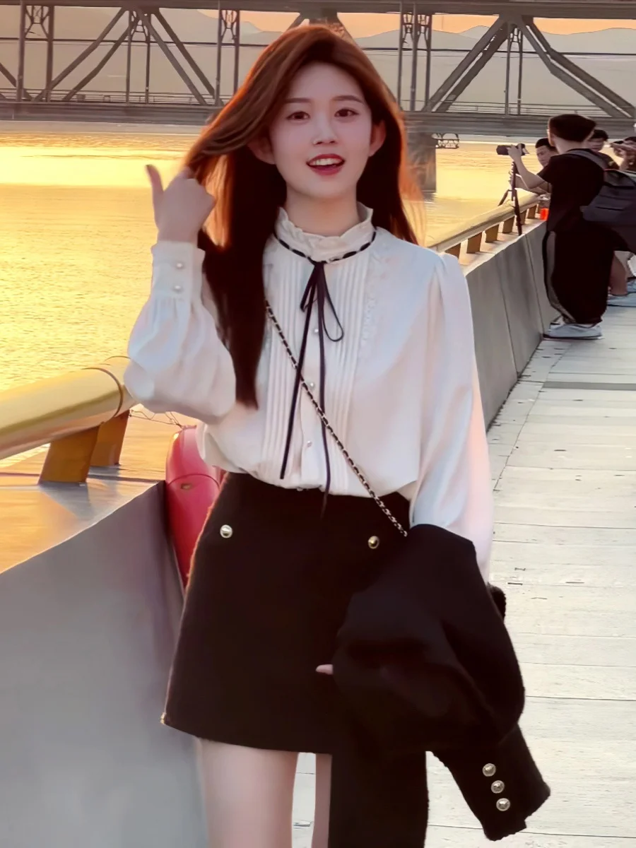 French sle Palace Sle Bow Lace-up White Shirts Women Early Autumn New Design Sense Western Fashion Beautiful Top