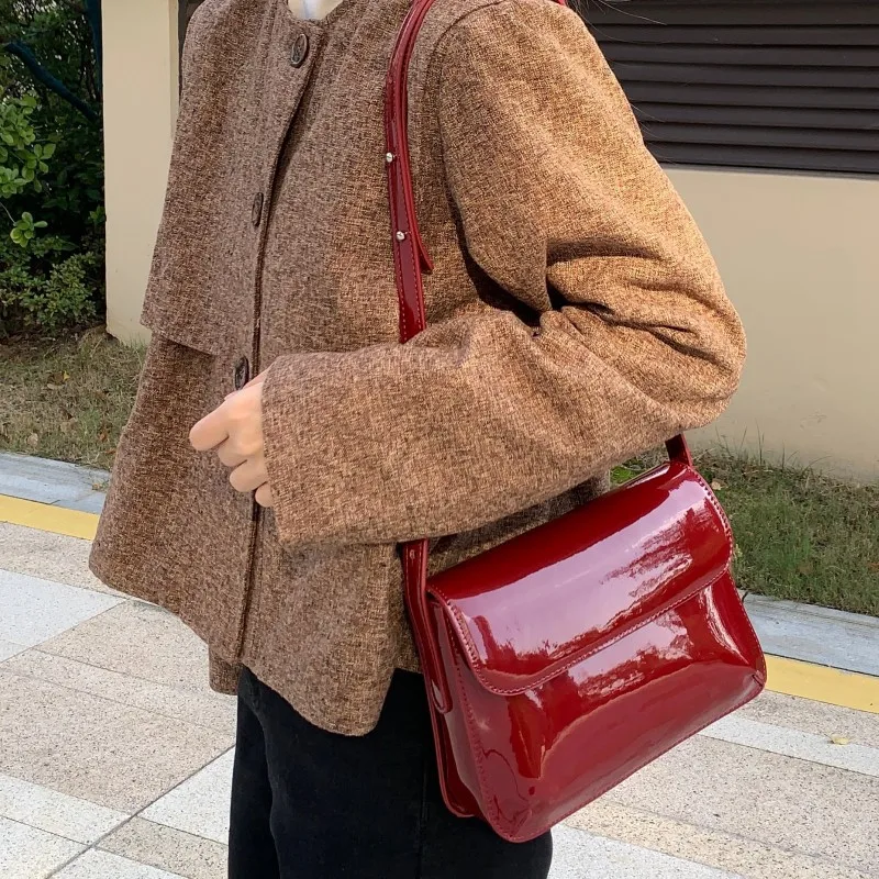 

Fashion Patent leather lady Sling bag PU Leather Women phone Crossbody Bag small Ladies flap Shoulder Messenger Bag bolsas red