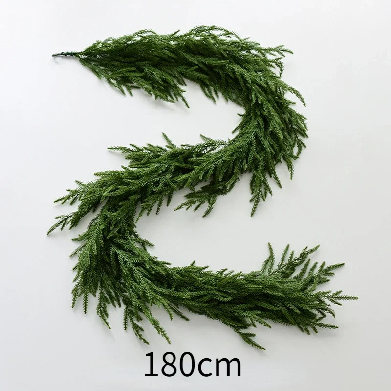 

Рождественская гирлянда из норфолкской сосны