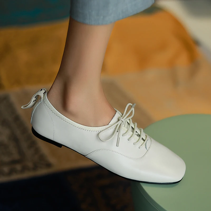 

Size 41 New Spring Women Flats Korea Style Low Heel 1 CM TPR Bottom Cow Leather Lace-Up Simple Shoes Square Toe Footwear