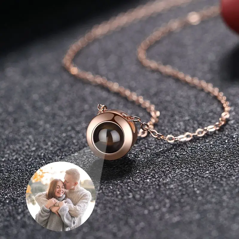 Personalized Custom Photo Necklaces Round Shaped Projection Photo Necklace for Women Mother Family Jewelry Memory Birthday Gift