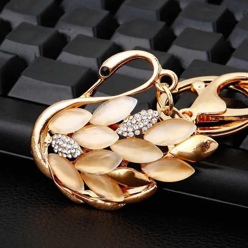 

Luxury Creative Crystal Swan Car Keychain Keyring Key Exquisite Women's Keychain Fashion Bag Pendant Gift