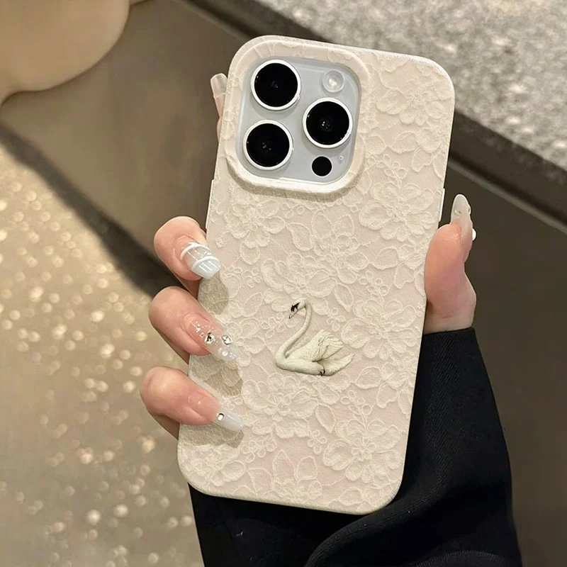 Чехол для телефона с узором «Кружевной лебедь» и текстурой личи для iPhone 17, 16, 15 Pro, 14, 13, 12, 11 Pro Max, 16, 15, 14 Plus, 17 Air, мягкий силиконовый чехол (art.: 3920dc71a8a70) - 3920dc71a8a70