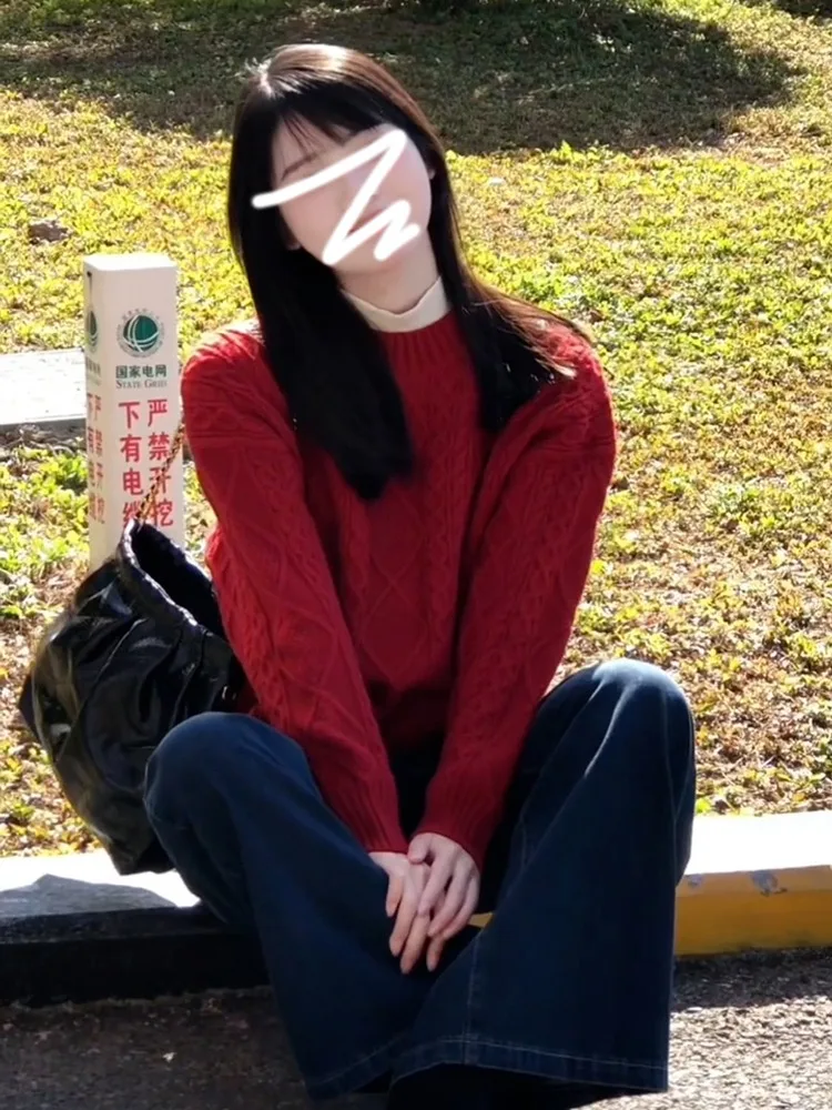 Красный облегающий пуловер в стиле ретро женский осенне-зимний дизайн трикотаж