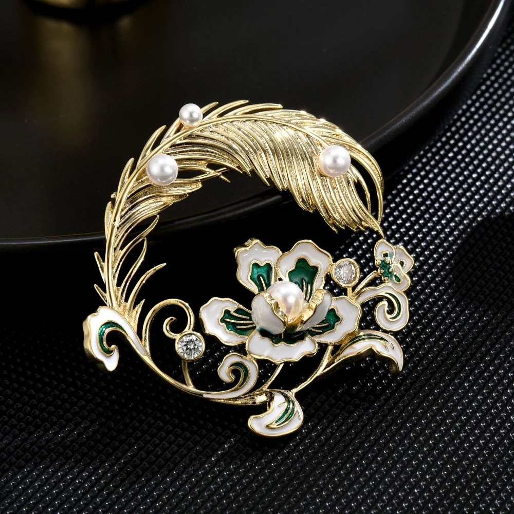 

YYSUNNY Elegant Chinese Style Peony Flower Peacock Feather Brooch for Women's Clothing Luxury Jewrlry Corsage Pin Accessories