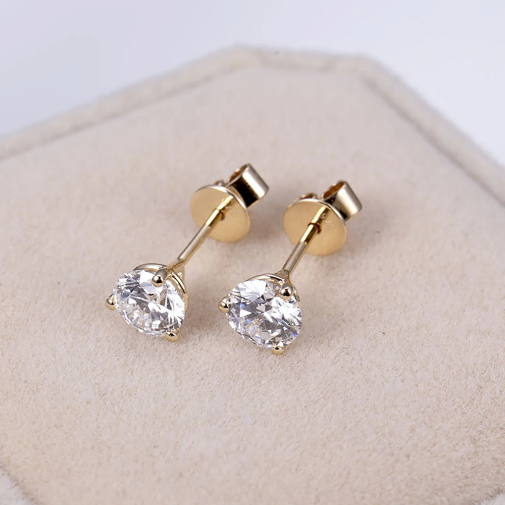 Пара серег-гвоздиков с бриллиантами 0 6-1 2 карата выращенных в лаборатории круглые