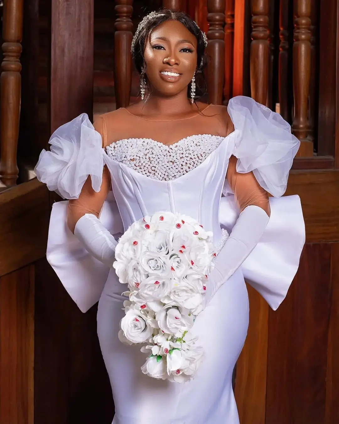 Фото Customized Black Women Prom Gown with Big Bow Heavy Pearls Asoebi Bridal Dress Plus Size African White Wedding Reception Dresses №3