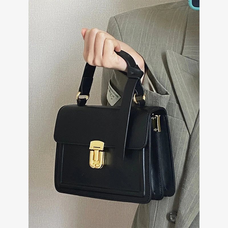 

Bag for Women 2023 Fashion Portable Popular Niche High Sense One-shoulder Messenger Black Tota Bag Small Square PU Bag for Women