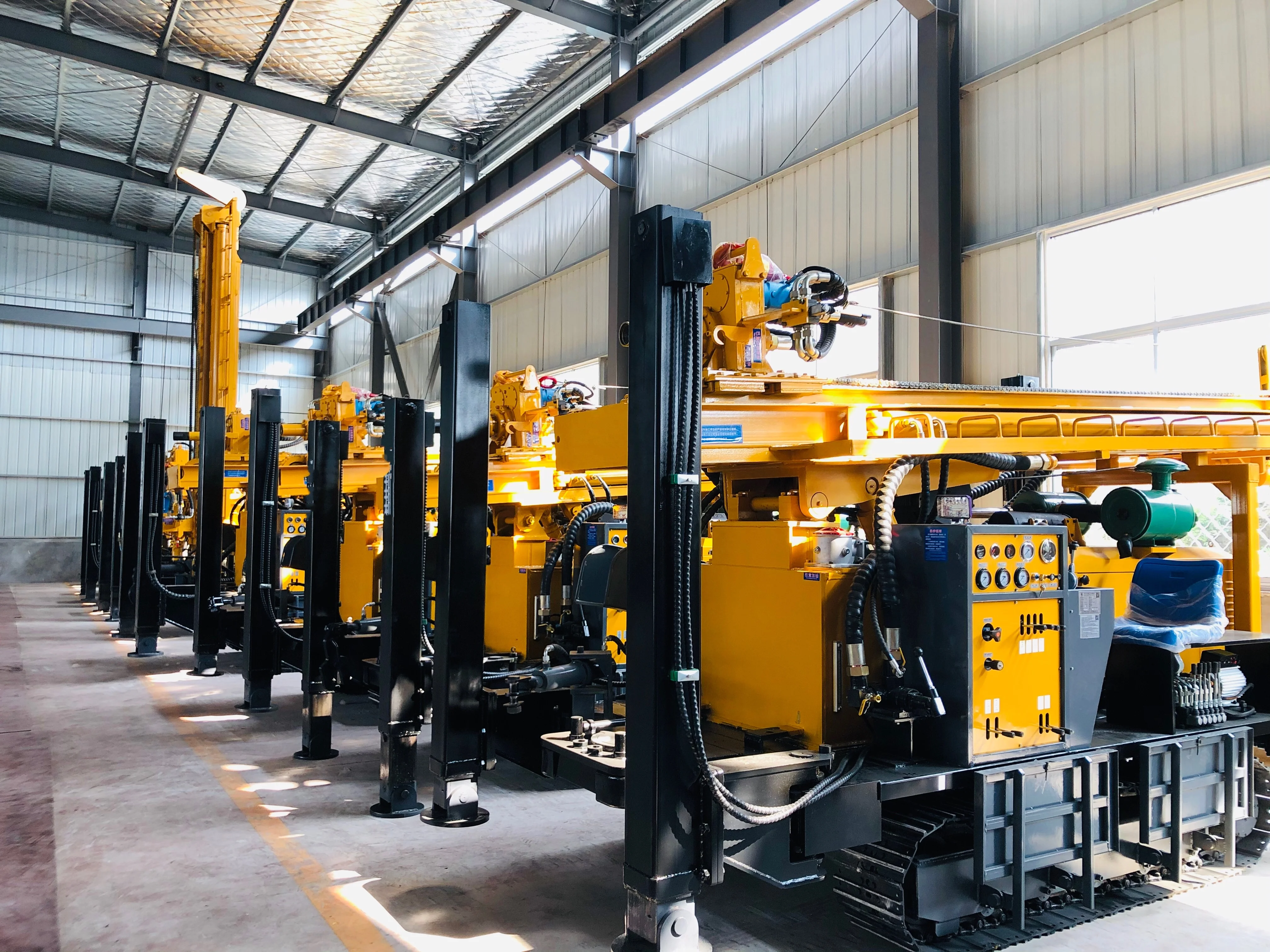 Рисунок 6 - Гидравлическая буровая установка