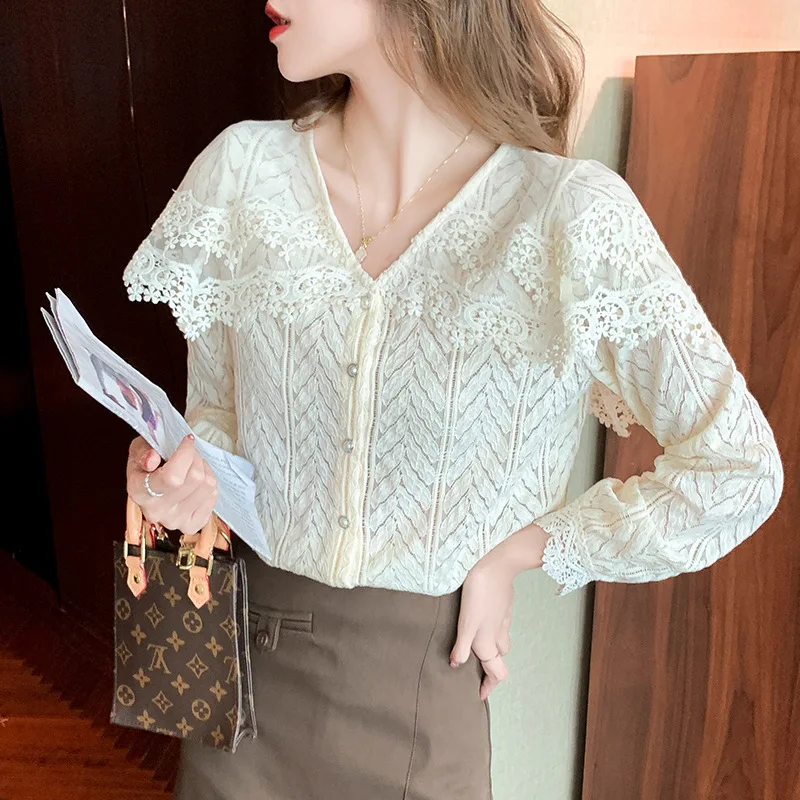 

Женская кружевная рубашка с длинным рукавом и V-образным вырезом