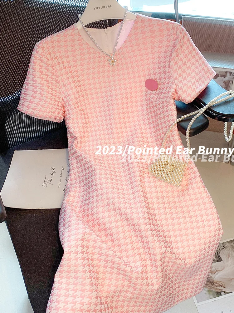 

Розовое платье в стиле «гусиные лапки», очень красивое нежное летнее платье, популярная юбка в этом году