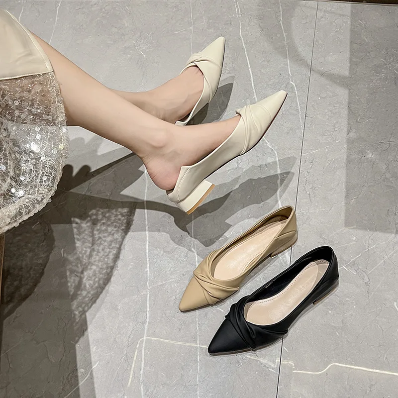 

Новинка осени 2022, высококачественные туфли на плоской подошве с острым носком, женская обувь из мягкой кожи с низким вырезом на толстом кабл...
