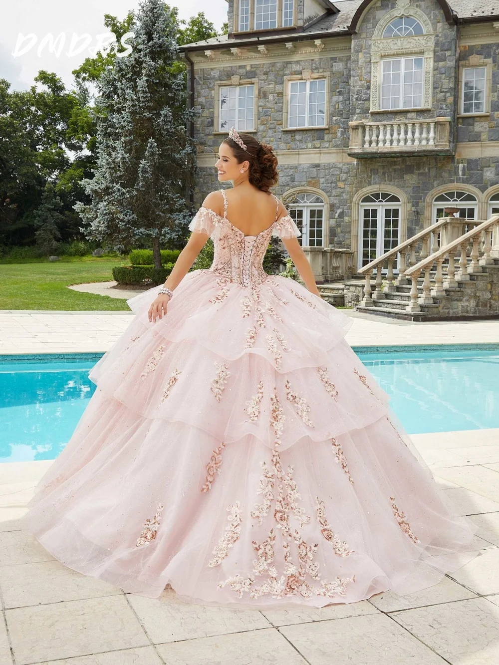 Элегантное платье Quinceanera с открытыми плечами 2025 элегантное вечернее на тонких