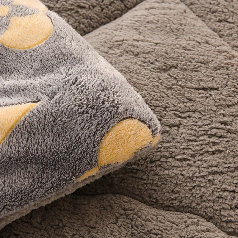 

Двуспальное одеяло