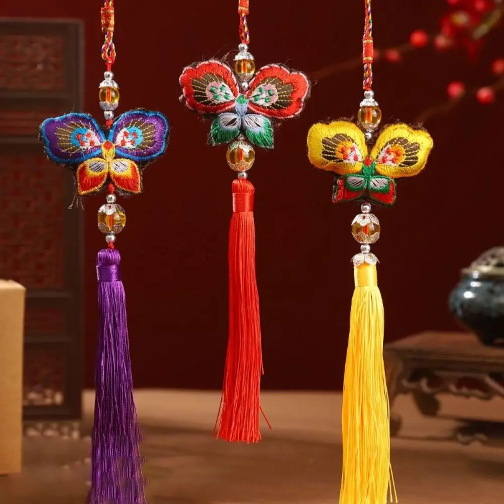 Саше-бабочки в старинном стиле украшения ручной работы с вышивкой праздничная