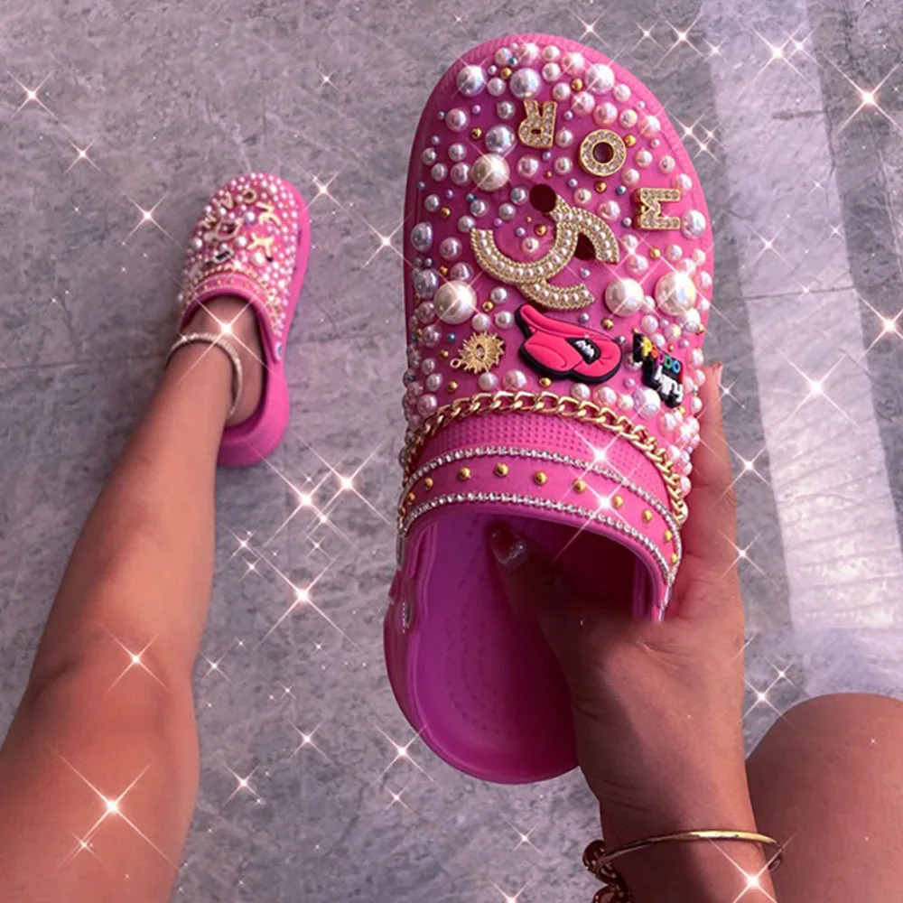 

Summer Brand Ladies Slippers Luxury Bling Rhinestone Clogs Garden Hole Shoes with Diamond Rivet Charm Sandals High Quality Slide