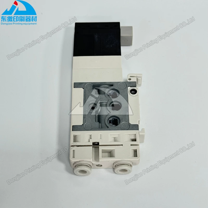 Электромагнитный клапан SZ3160-5L0Z-C4 для печатных машин Komori, запчасти, электромагнитный клапан SZ3160-5LOZ-C6 (art.: 3920d877cd36b) - 3920d877cd36b