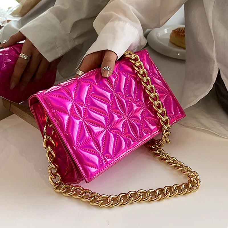 

Трендовая Роскошная брендовая сумка на плечо с металлической цепочкой для женщин, сумка-клатч, кошелек, новинка 2022, дизайнерская блестящая ...