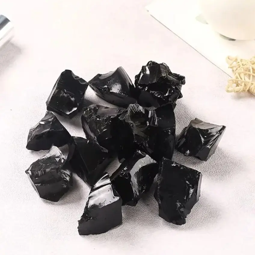 

Черные обсидиановые кристаллы для дома