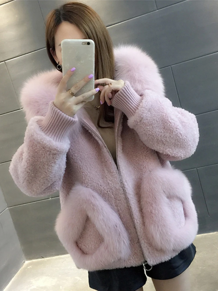 Oversized Women's Sheepskin Hooded Integrated Fur Coat Winter 2022 New Young Ladies Loose Warm Short Fox Fur Thickened Jackets
