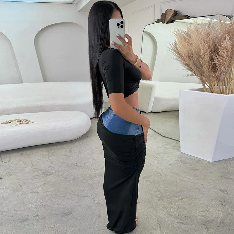 Женский джинсовый костюм с юбкой и коротким рукавом на лето