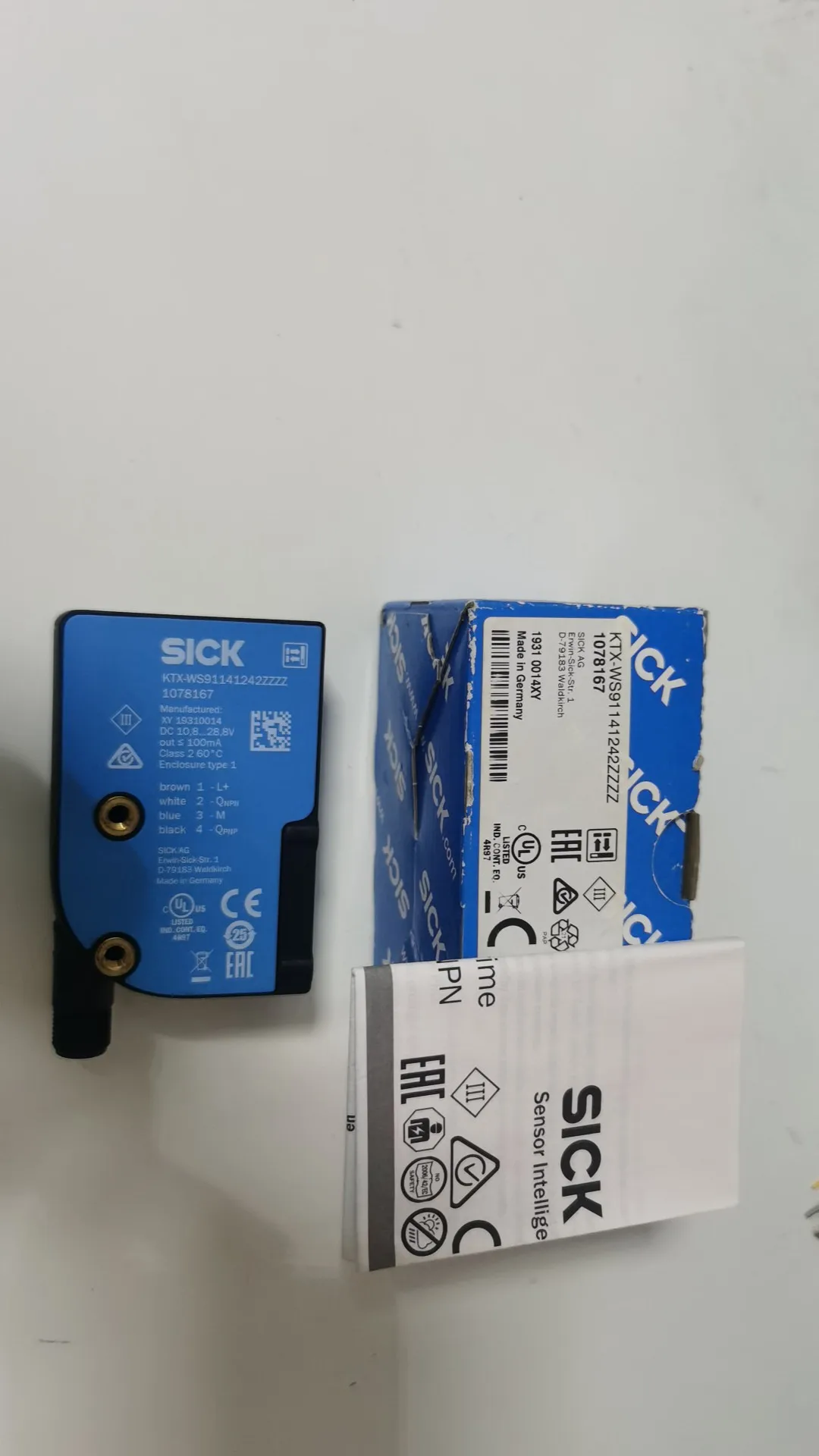 

1078167 Датчик цветового кода