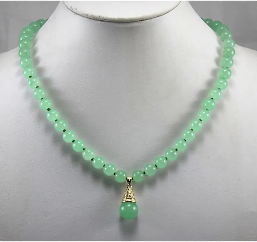 

wholesale/retail 8mm light green Jade necklace +12 mm pendant