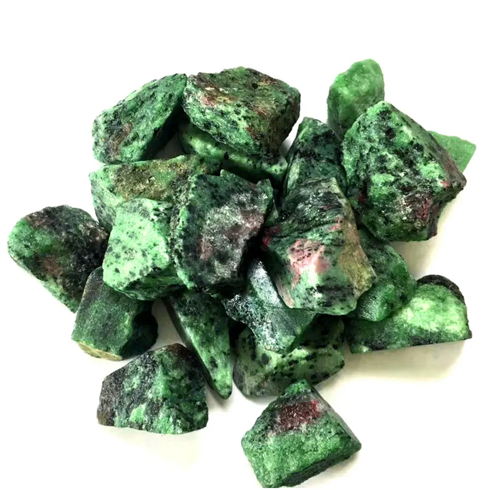 

Натуральный унакитовый камень