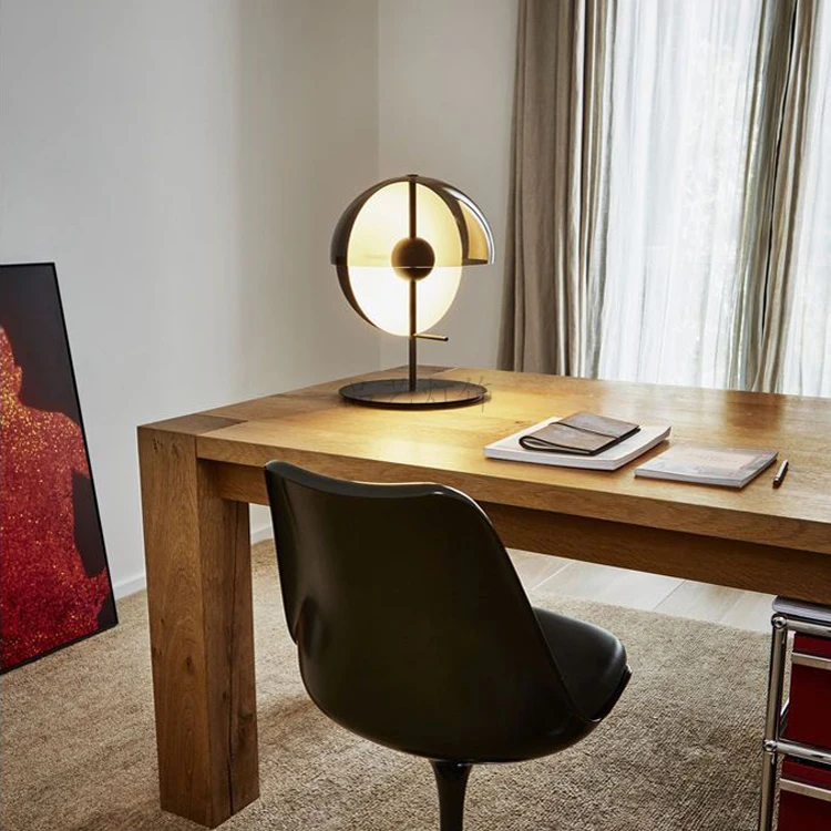 

Специальное предложение Современная креативная стеклянная оболочка гостиная спальня стол кабинет Кофейня B & B прикроватная Скандинавская настольная лампа