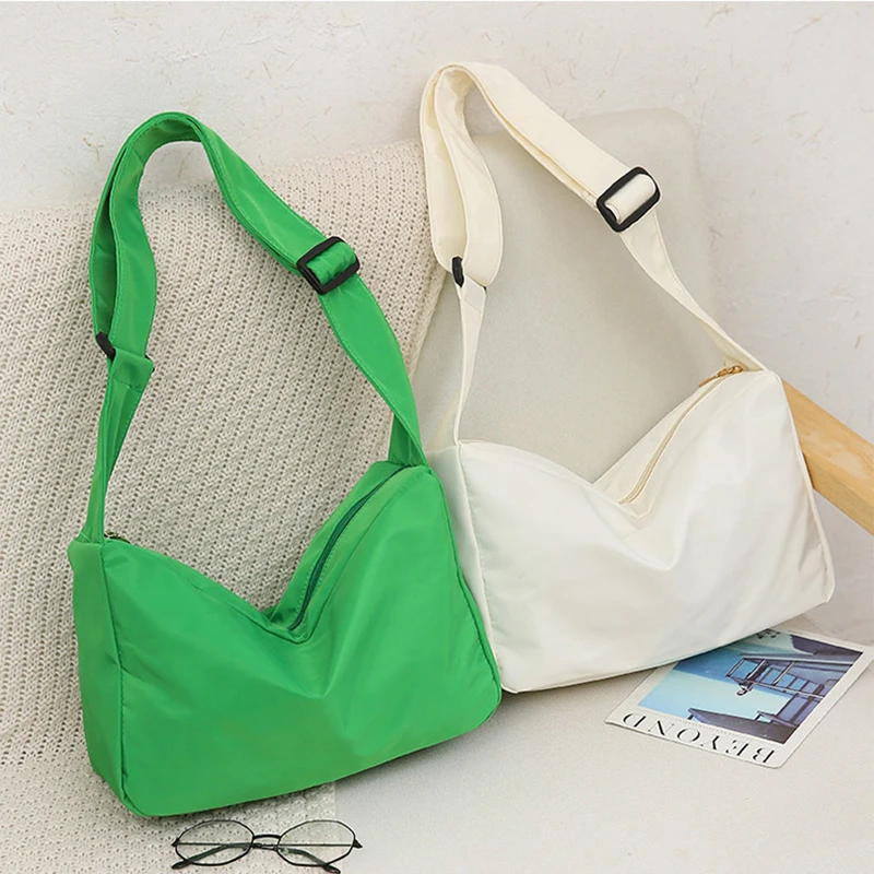 

Causal Solid Large-capacity Shoulder Bag 2023 New Women's Fashion Simple Commuter Messenger Tote Bag For Student