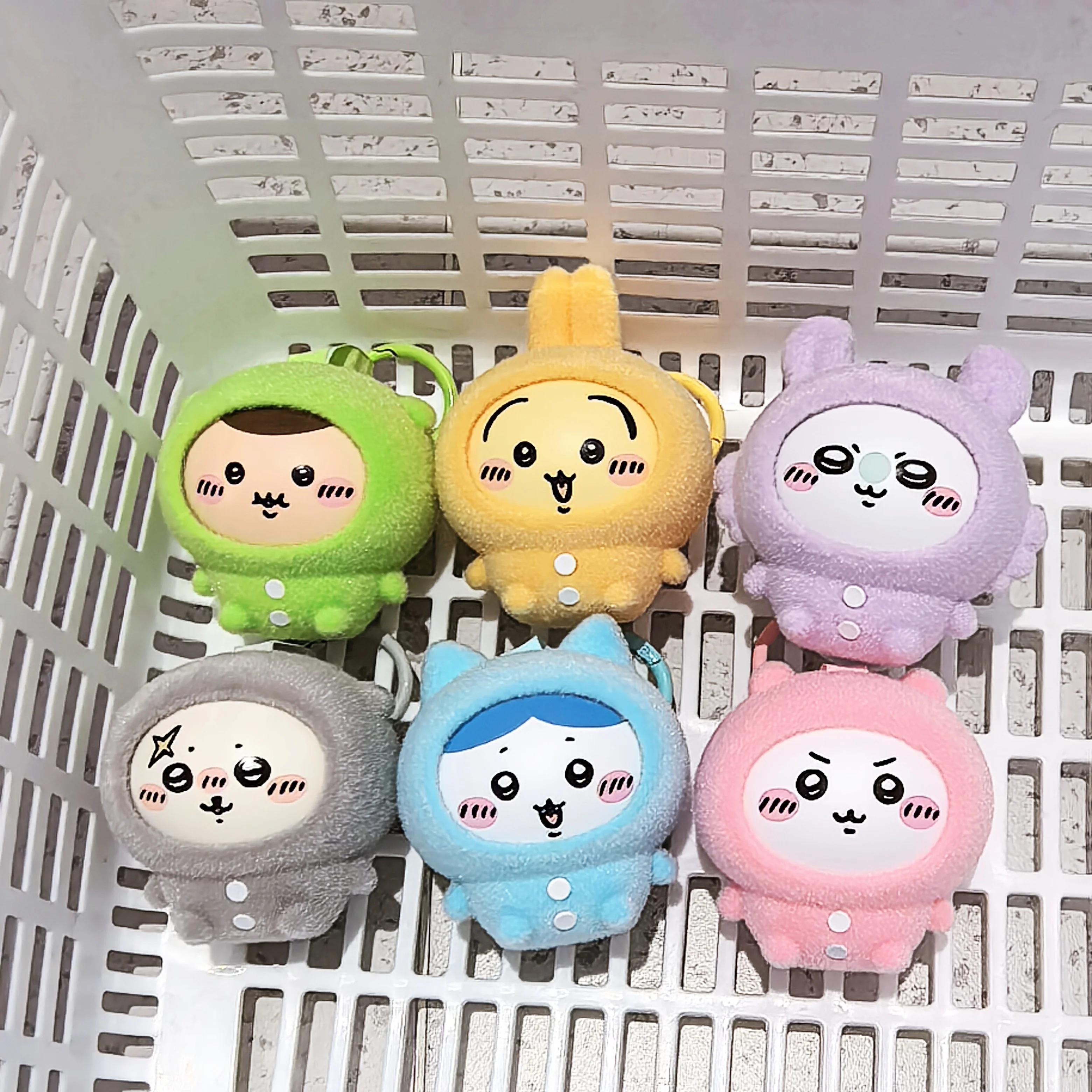Фото 100% натуральная серия пижам MINISO X Chiikawas, скамья на лице, серия Hachiware, меняющая лицо, подвески Momonga, подарки для друзей №2