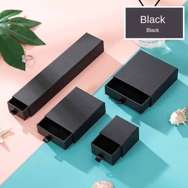 

Картонная коробка для украшений мerylover