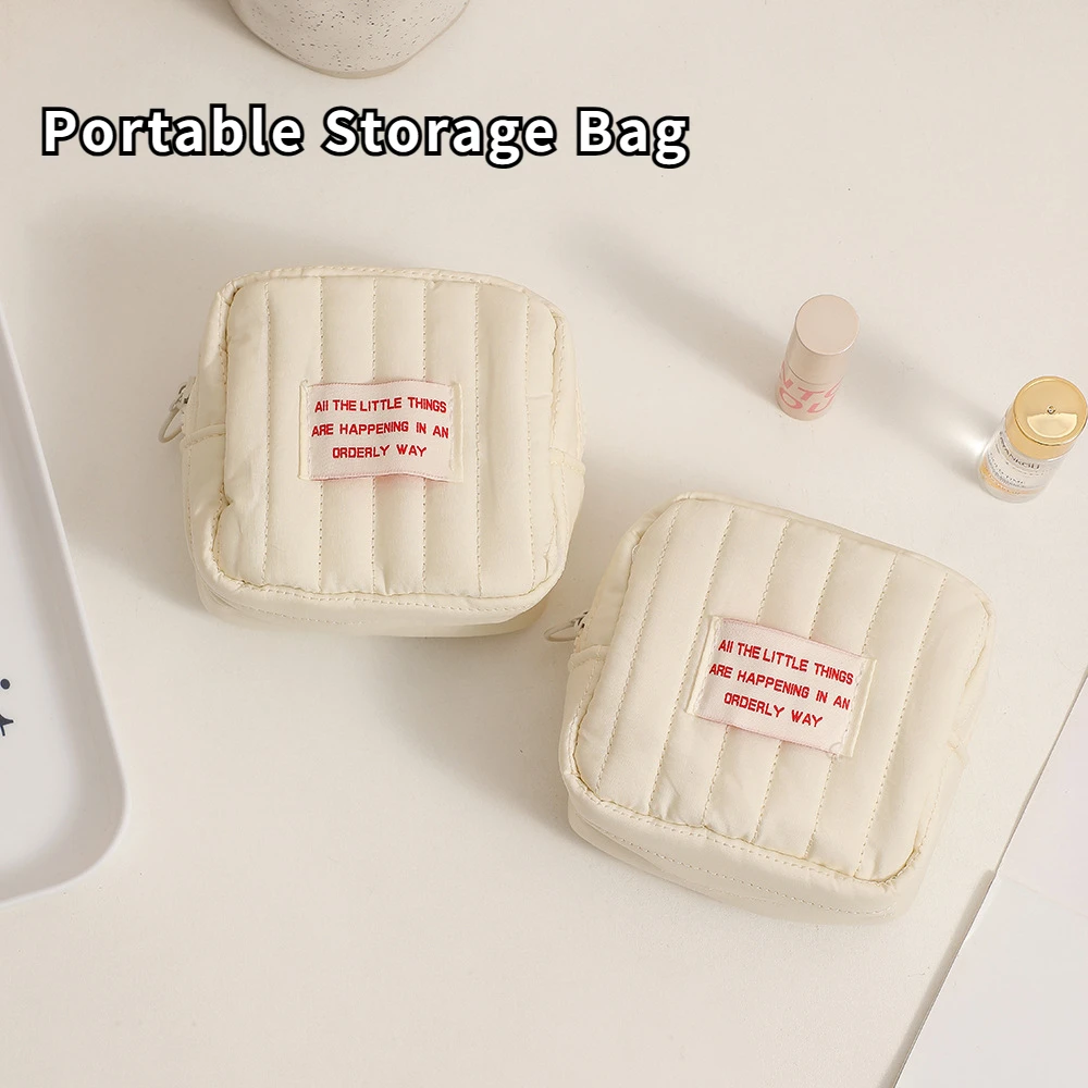 

Портативная сумка для хранения, простая квадратная маленькая сумка для макияжа, Студенческая нишевая сумка для наушников и монет, Портативная сумка для хранения губной помады для девушек