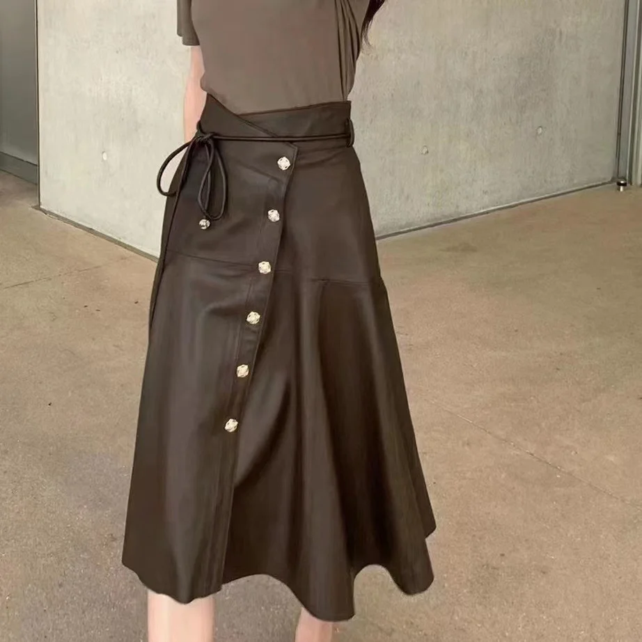 

2023Spring and Autumn New Design Sensational Commuter Style Leather Skirt,Button Asymmetrical Waist A-line Sheepskin Skirt