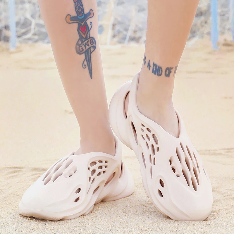 

Hot Sale Brand Lovers Women Clogs Men Sandals Casual EVA Lightweight Sandles Colorful Shoes for Summer Beach Zapatos Hombre