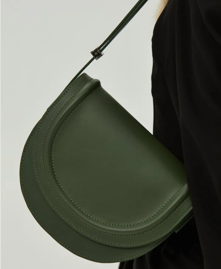 

2022 Cowhide Saddle Bag Women's One Shoulder Underarm Bag High Sense Crossbody Bag