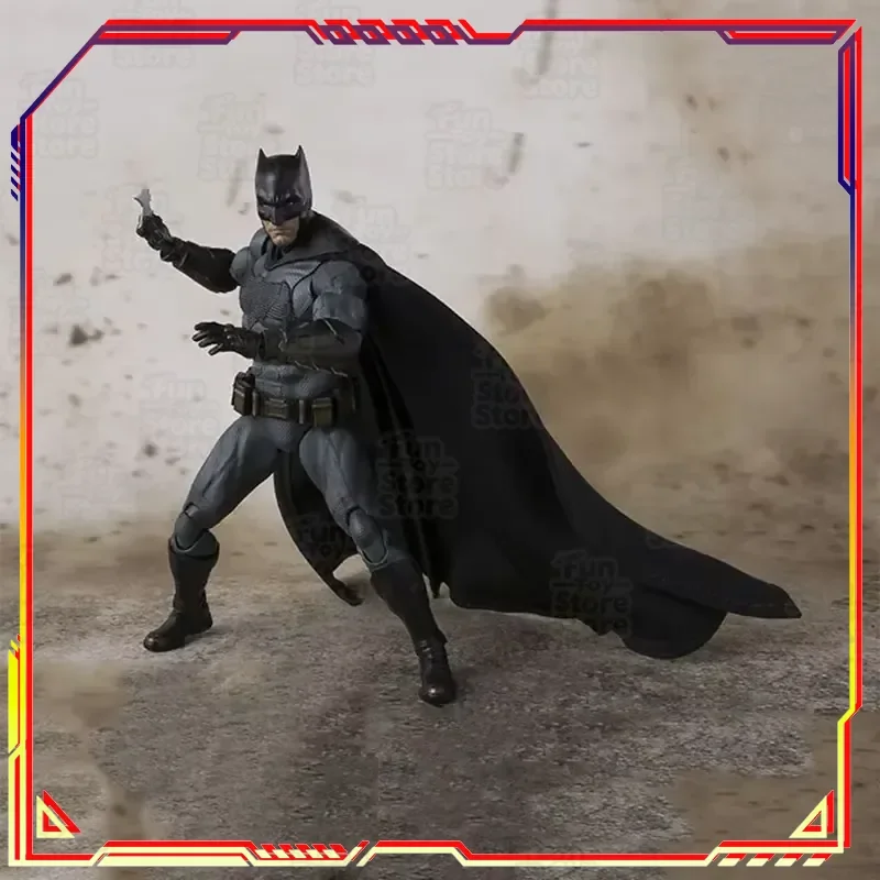 Фото Коллекционная фигурка Бэтмена из Лиги Справедливости Bandai SHF, 150 мм, официальная лицензированная модель, подарок для мальчиков №5