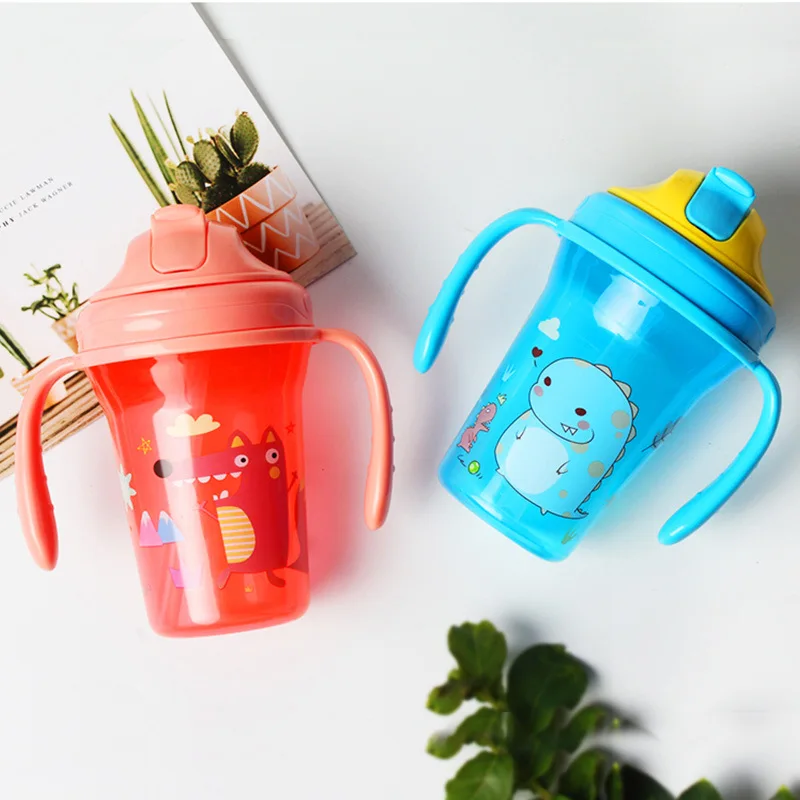 

210ml Baby cups Cute Water Bottle Solid Feeding Kid Cartoon Portable Handle Plastic Cup with Straw Infant Bottle Botella De Agua