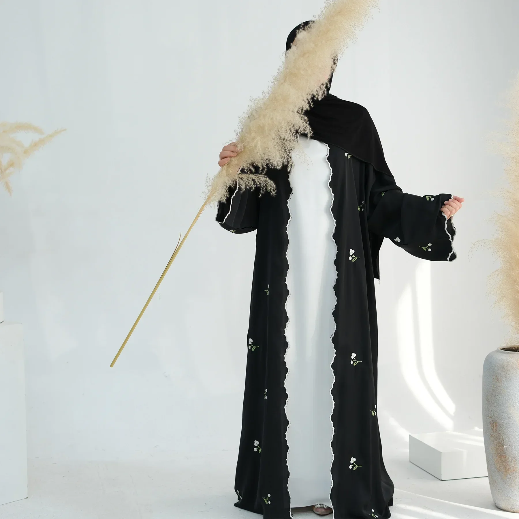 Открытая Абая Дубай роскошная цветочная вышивка Нида Абаяс исламская одежда для