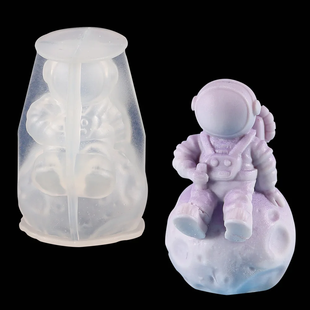

Cute Astronaut Scented Candle Silicone Molds for DIY Lunar Human Aromath Soap Cosmonaut Chocolate Cube Mould Home Decoration