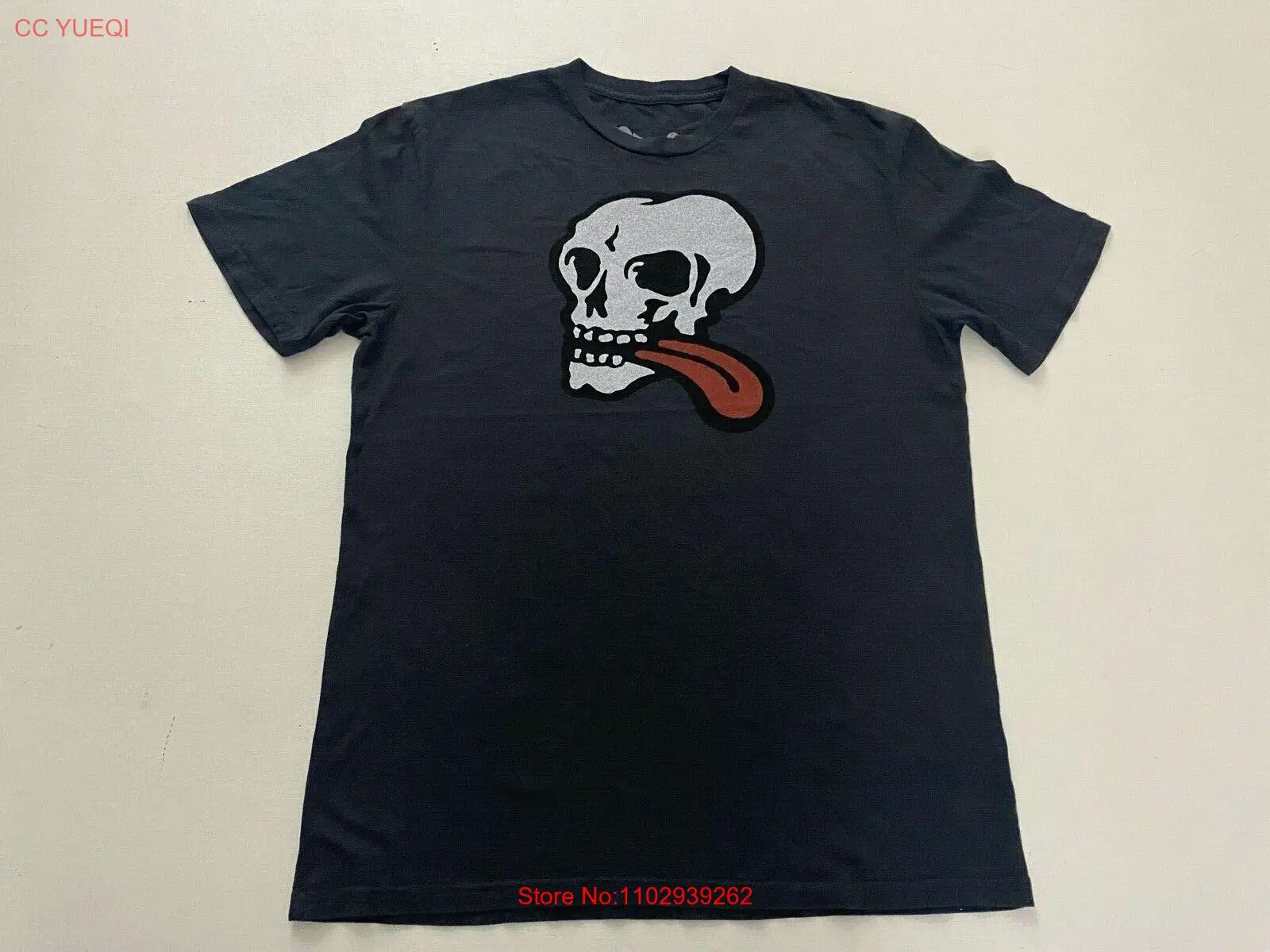 НОВАЯ изношенная футболка FreeJohn Van Hamers общества Skull Tongue Grey размер S хлопок