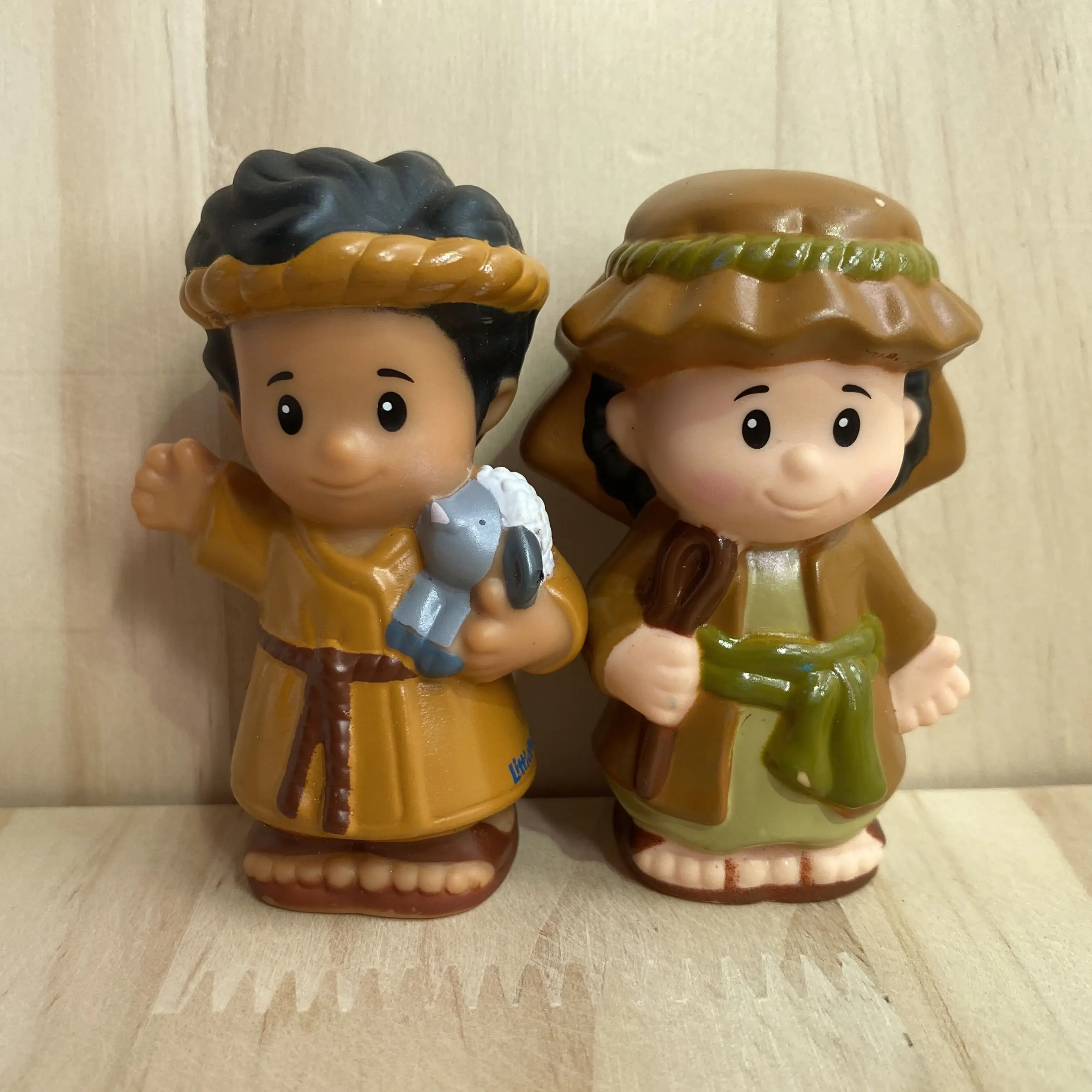 

LOT OF 2pcs Fisher Price Little People Christmas gift shepherd boy&Joseph TOYS