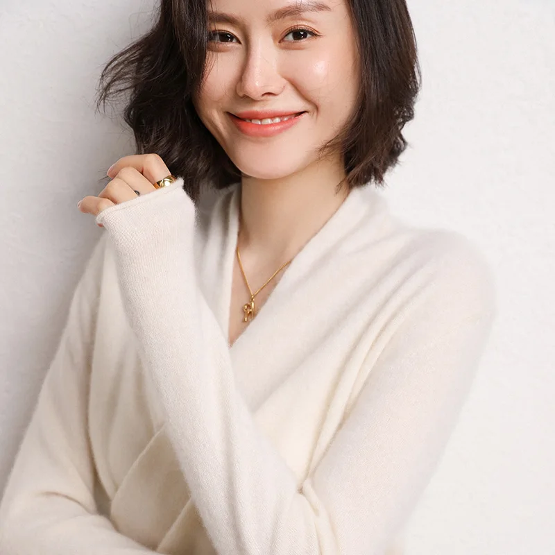 Женский трикотажный кашемировый свитер с V-образным вырезом |