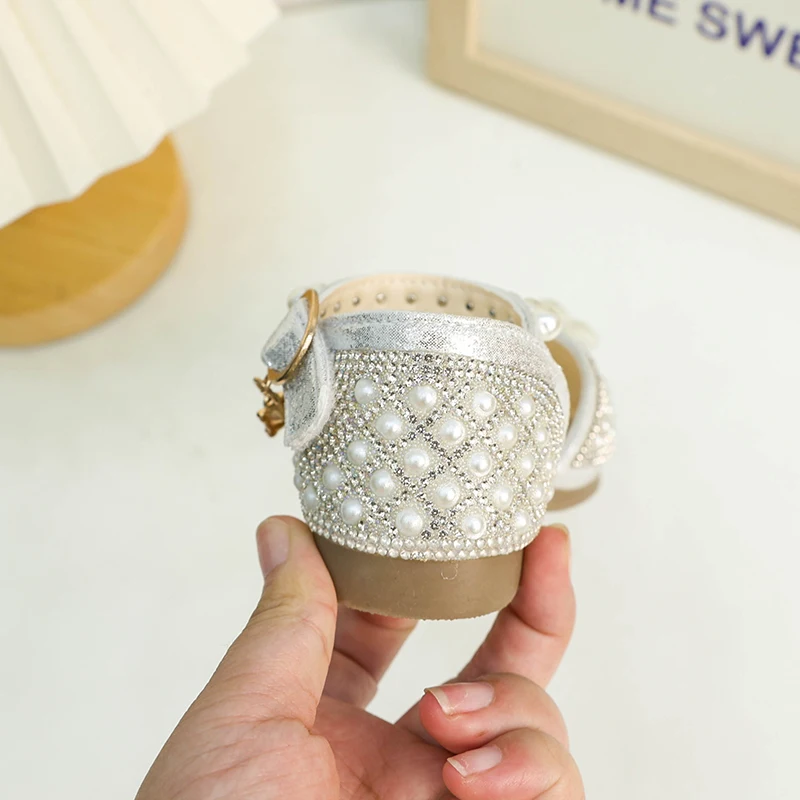 Детские сандалии принцессы со стразами цветочный жемчуг летняя обувь для танцев