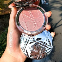 the new gemeng light transparent magic highlight powder three dimensional repairing blush does not show pores powder bronzer
